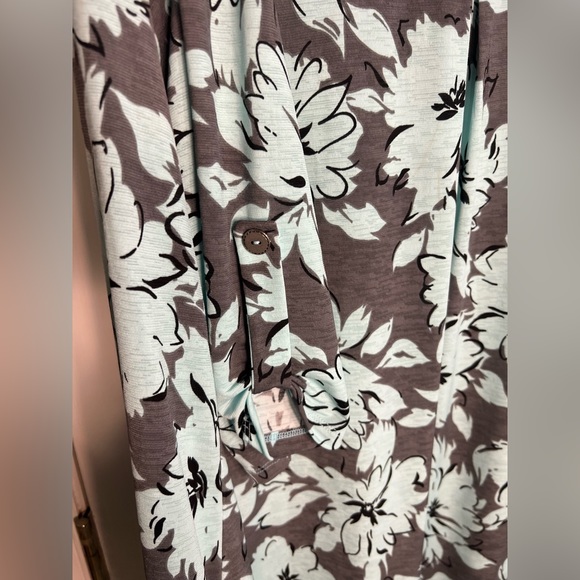 Women’s top - Picture 4 of 4